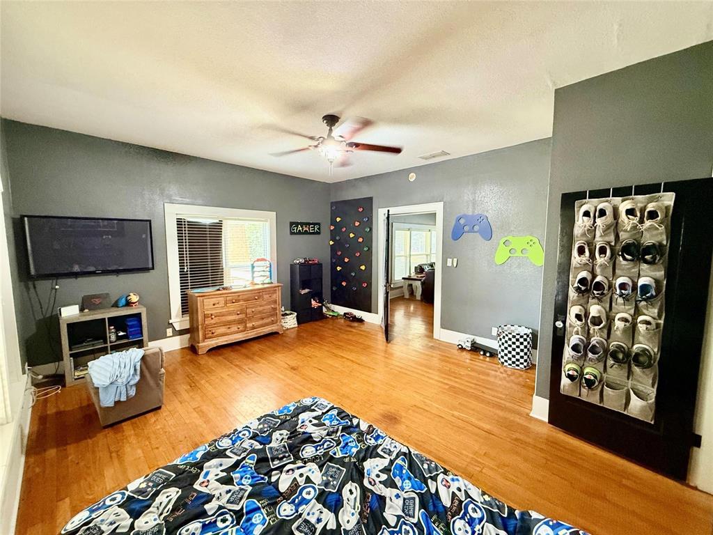 203 E Bennett Street Property Photo 14