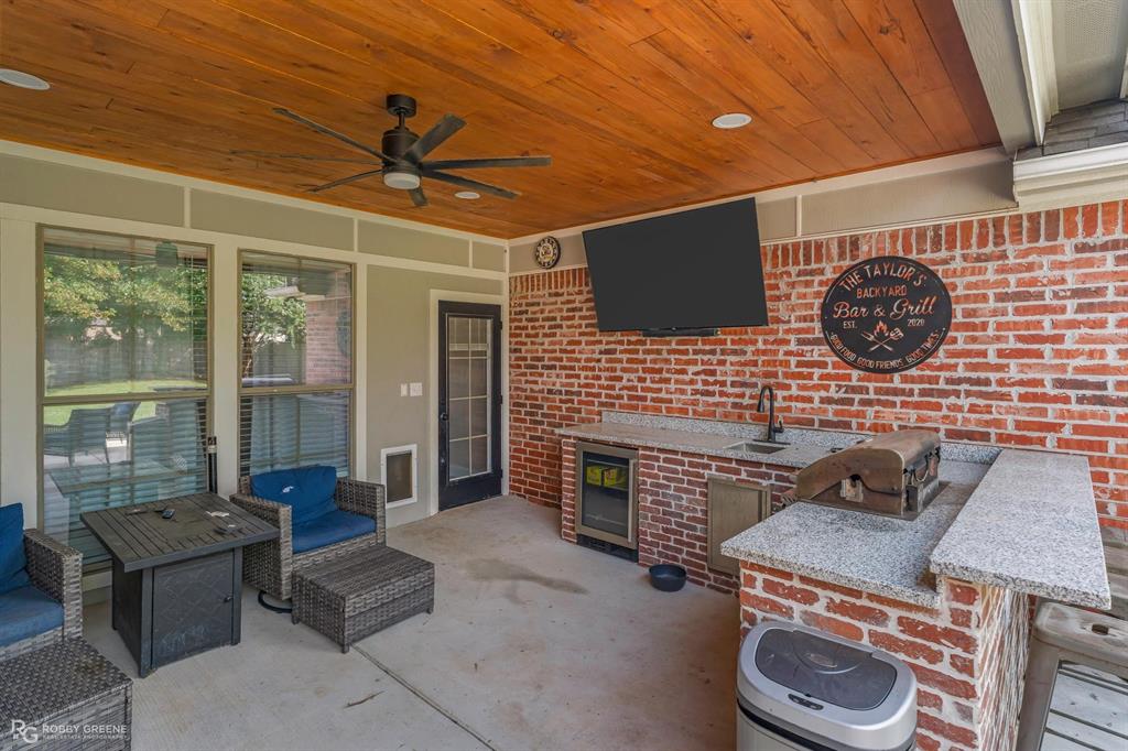 1761 Turning Leaf Trail Property Photo 3