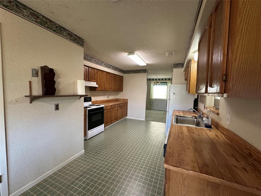 377c County Road 3244 Property Photo 25
