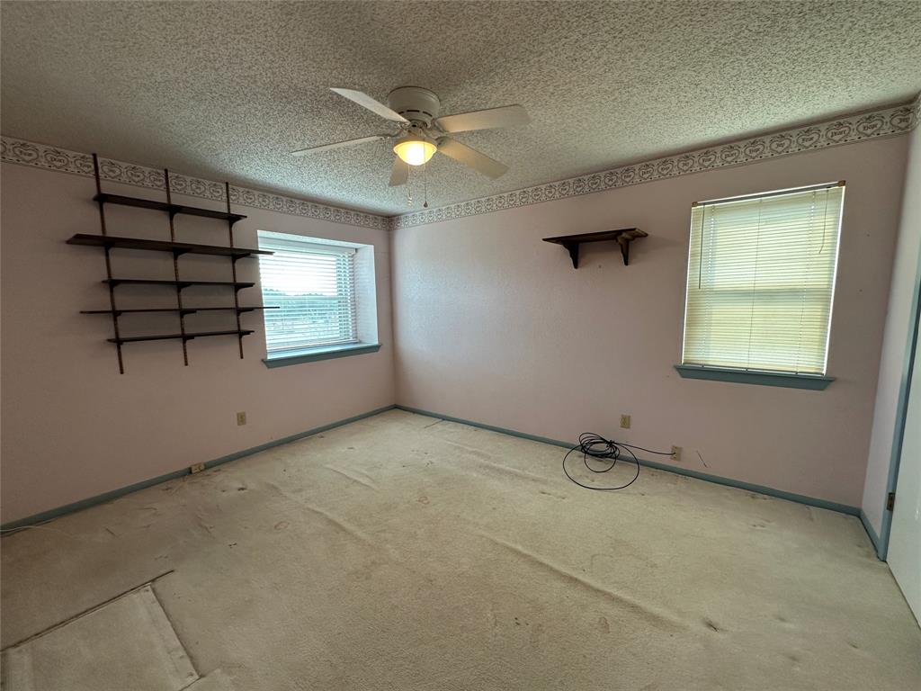 377c County Road 3244 Property Photo 33