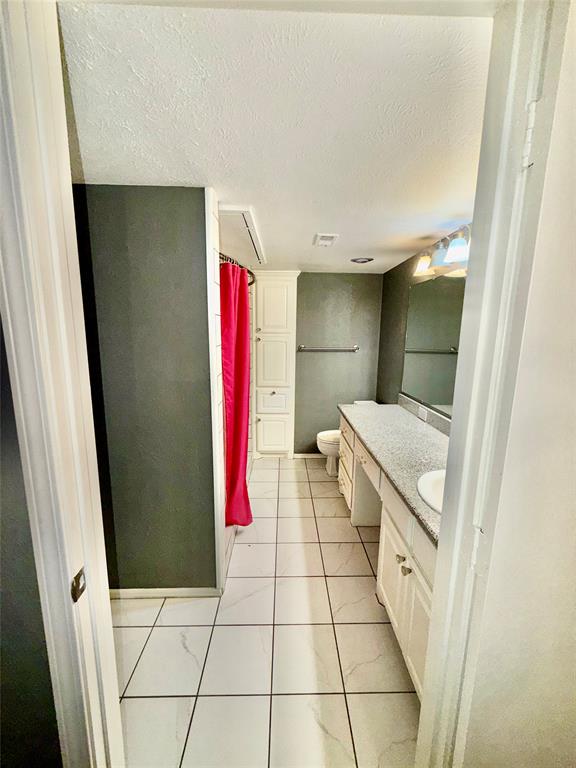 7855 Meadow Park Drive B Property Photo 13