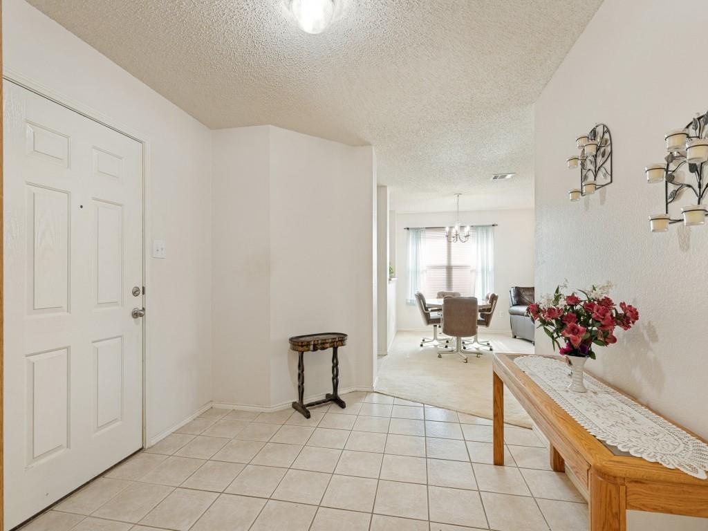 9809 Nixon Drive Property Photo 4