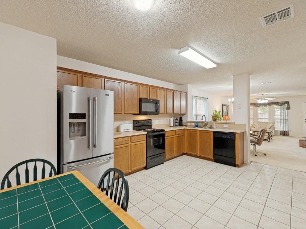 9809 Nixon Drive Property Photo 10
