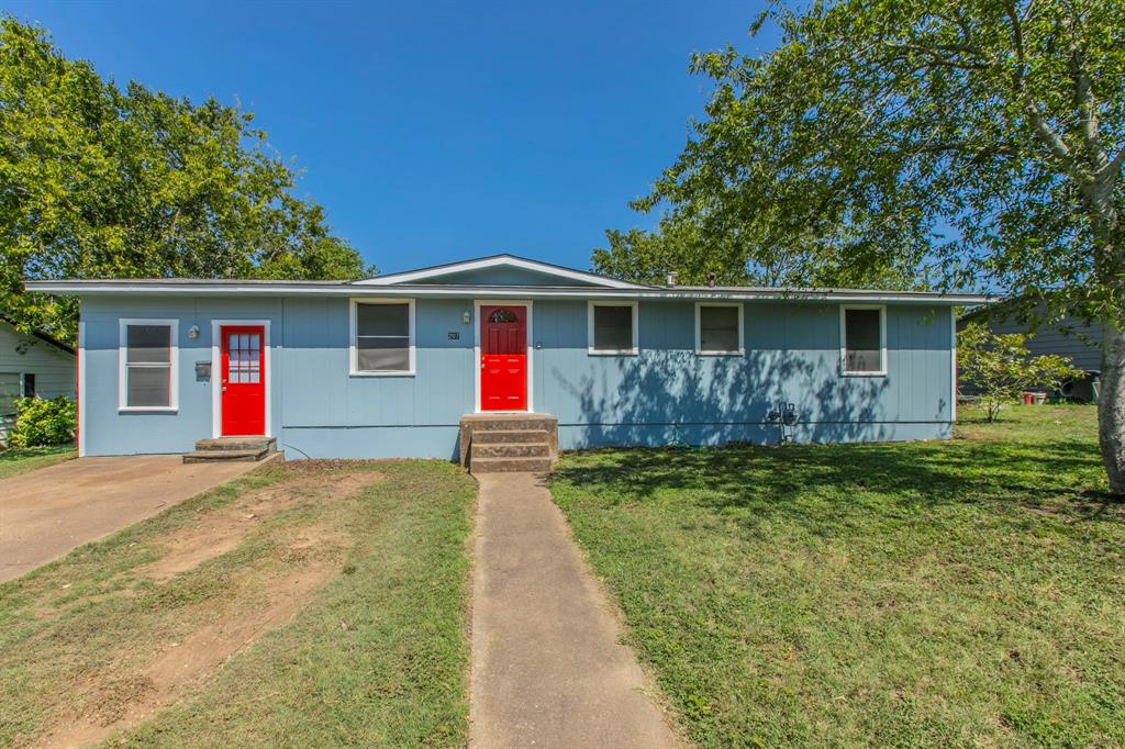 207 N Avenue U Property Photo 1