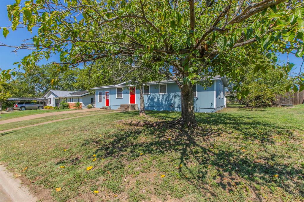 207 N Avenue U Property Photo 9