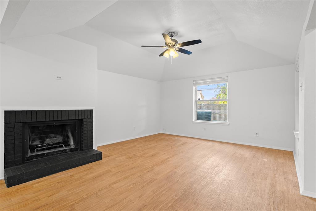 2806 Spring Valley Drive Property Photo 7
