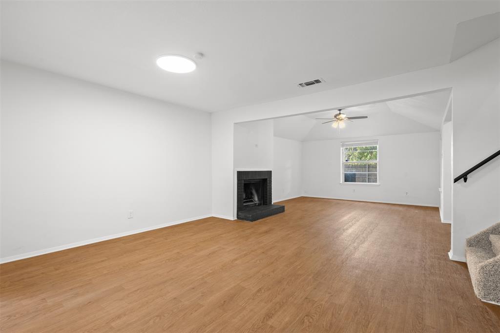 2806 Spring Valley Drive Property Photo 8