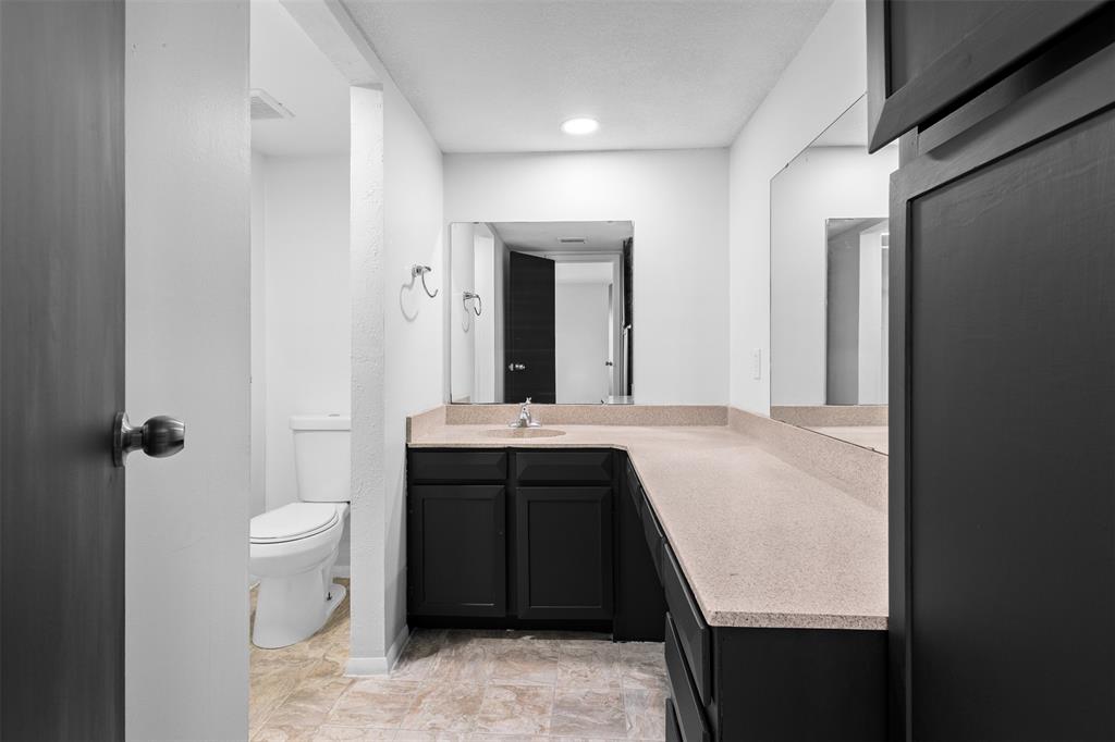 2806 Spring Valley Drive Property Photo 17