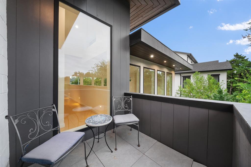 423 W Colorado Boulevard Property Photo 31