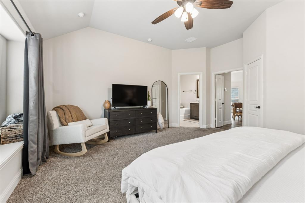 609 Fox View Drive Property Photo 14