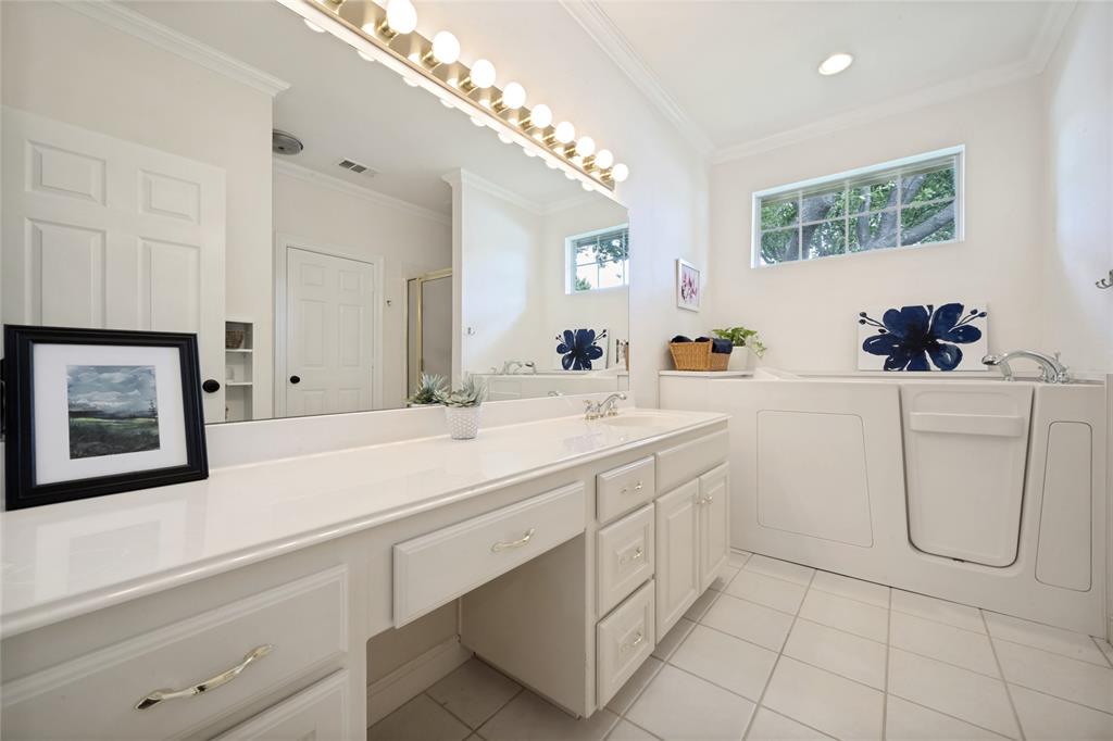 1105 Ellison Park Circle Property Photo 16