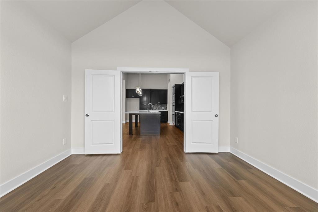 552 Holiday Avenue Property Photo 21