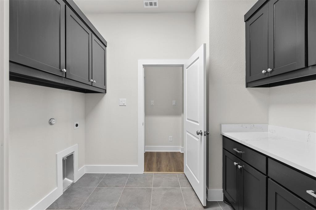 552 Holiday Avenue Property Photo 28