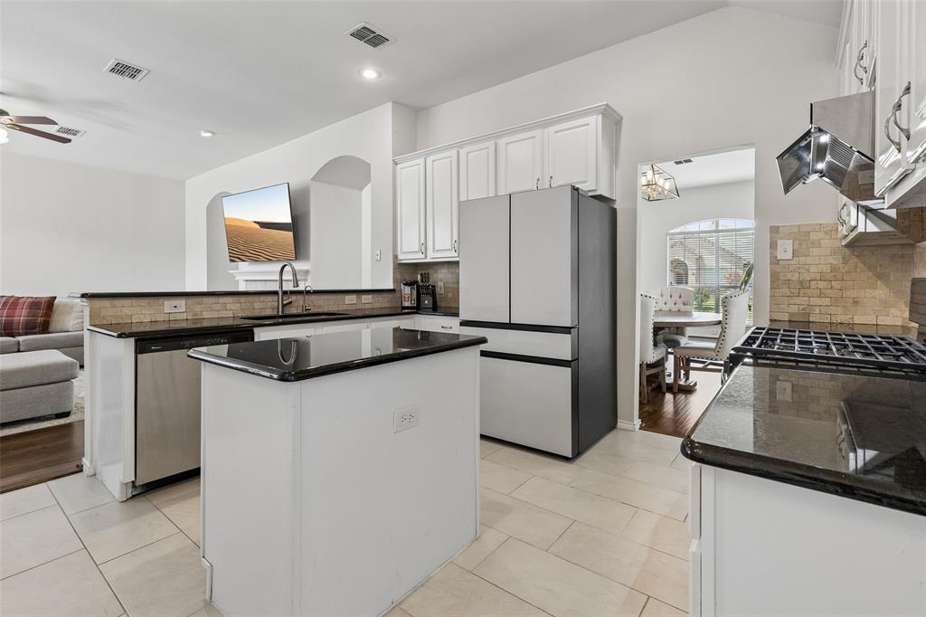 11809 Woodland Way Property Photo 11