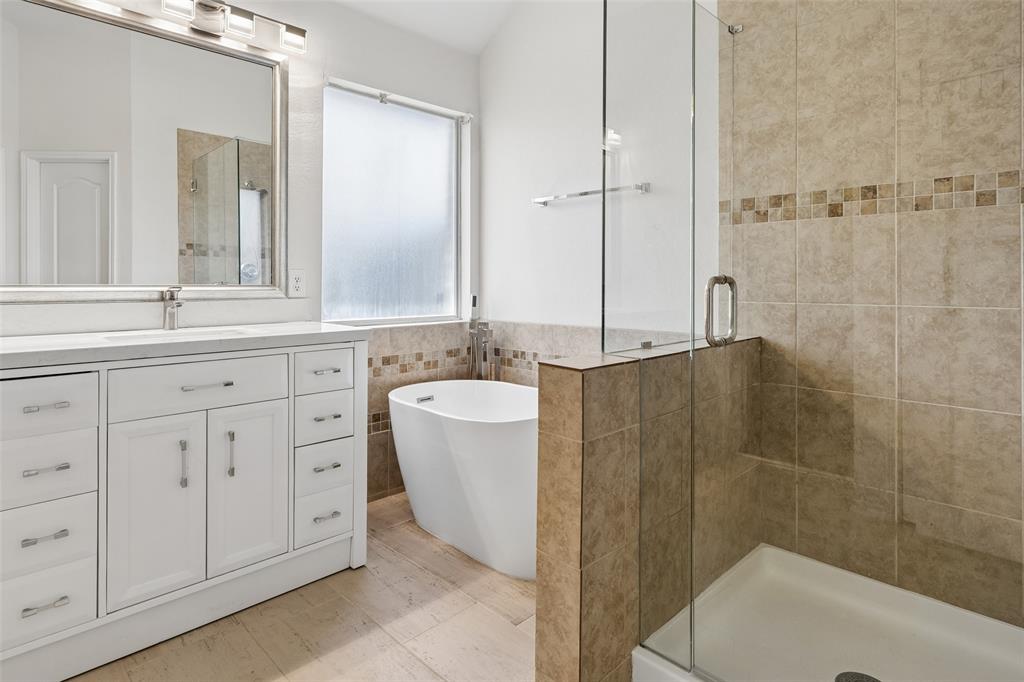 11809 Woodland Way Property Photo 17