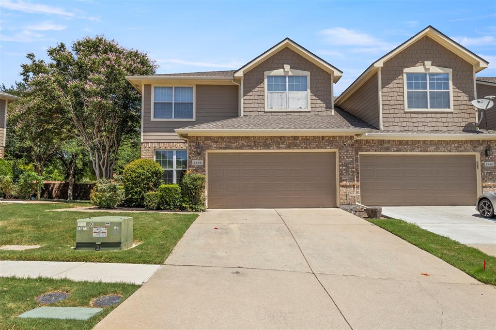 2949 Jowett Drive Property Photo 1