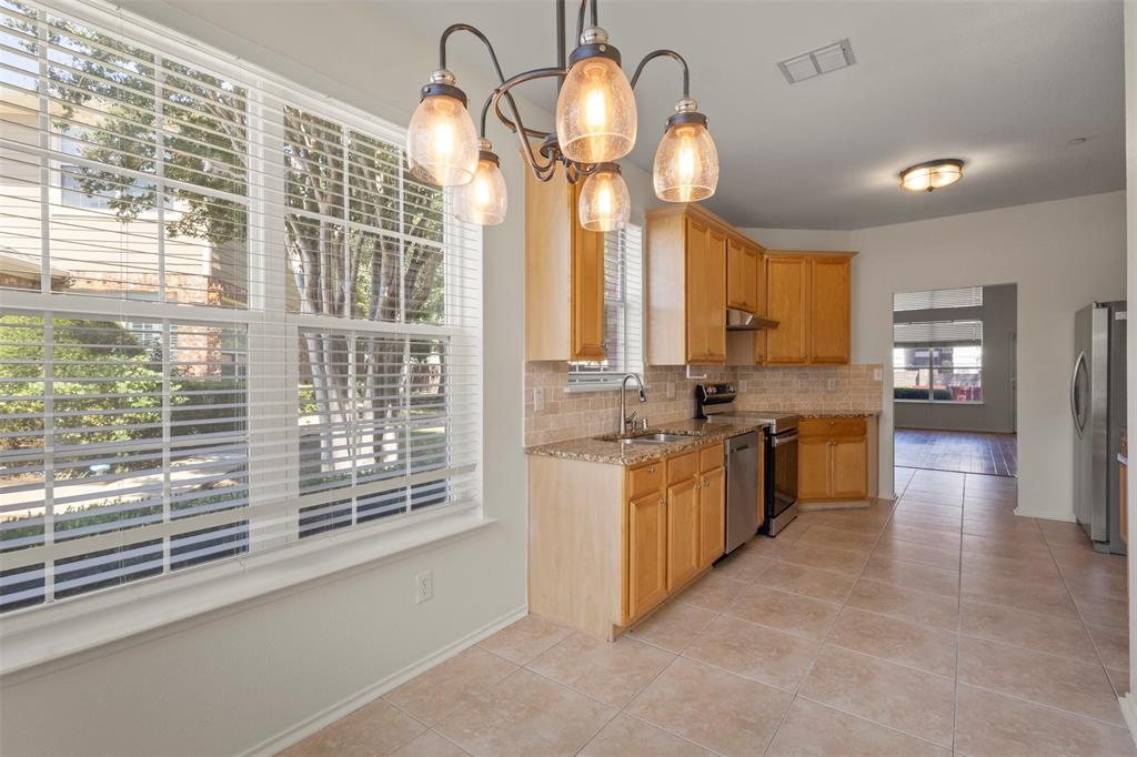 2949 Jowett Drive Property Photo 11