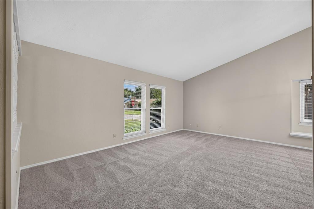 2801 Stratford Lane Property Photo 7