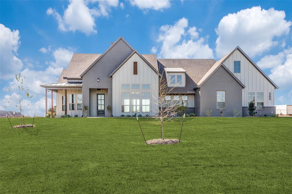 560 Aermotor Loop Property Photo 1