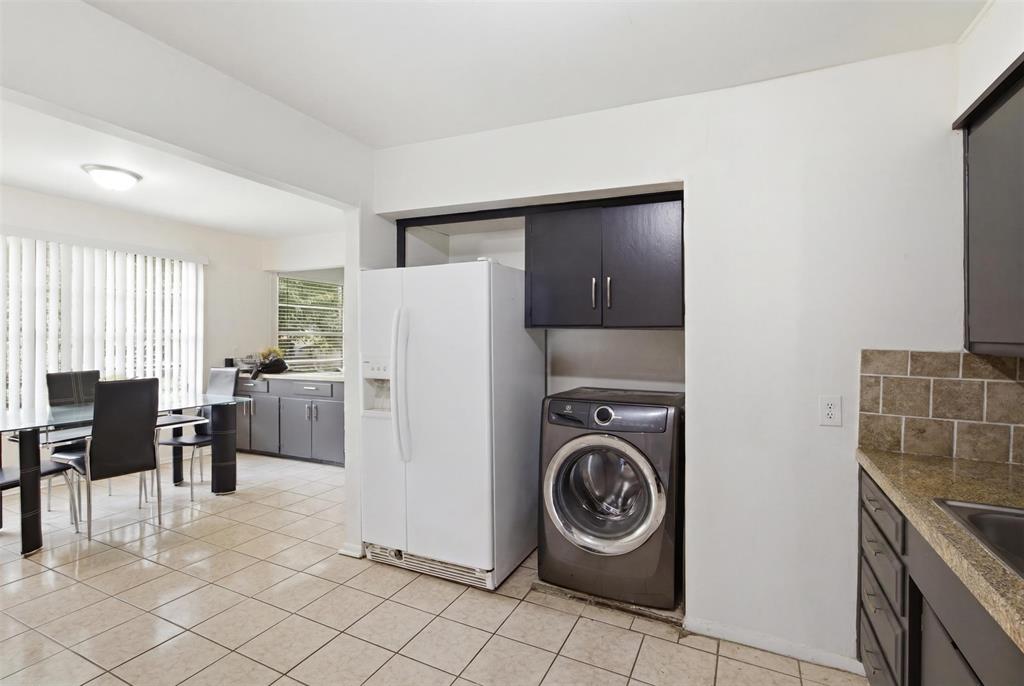 6632 Emhouse Street Property Photo 7