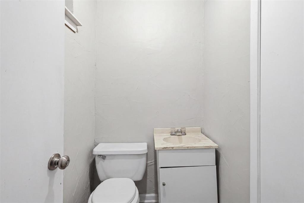 6632 Emhouse Street Property Photo 20