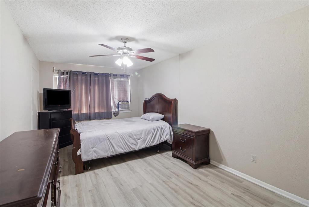 6632 Emhouse Street Property Photo 31