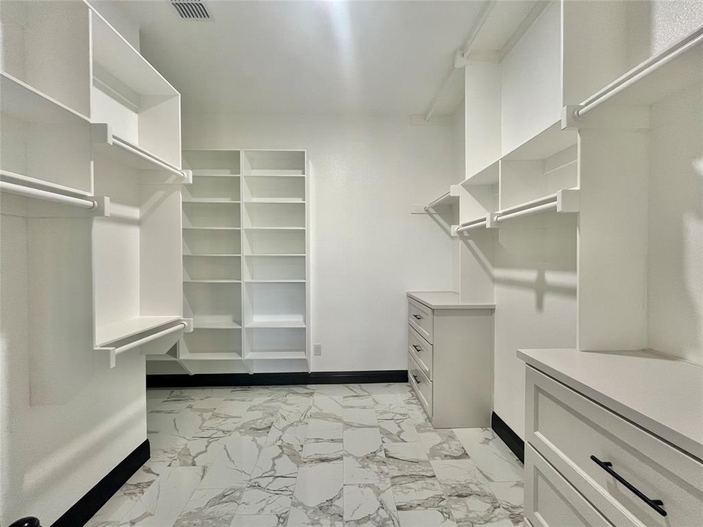 127 Valley Meadows Drive Property Photo 15