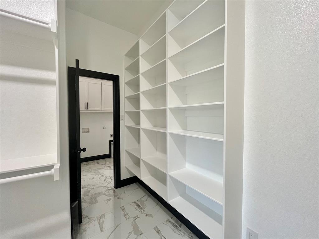 127 Valley Meadows Drive Property Photo 16