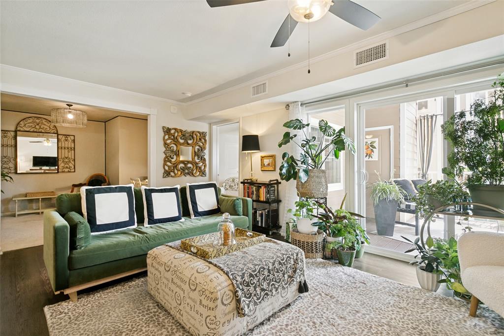 8381 Davis Boulevard 202 Property Photo 1