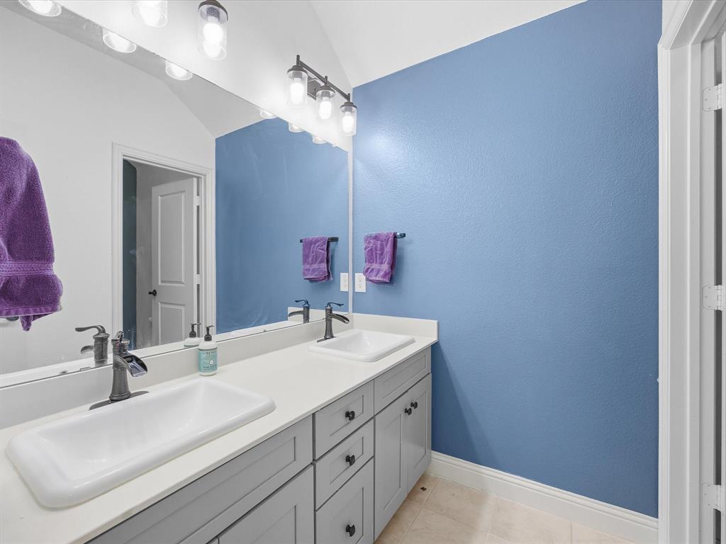 1056 Mesa Crest Drive Property Photo 29