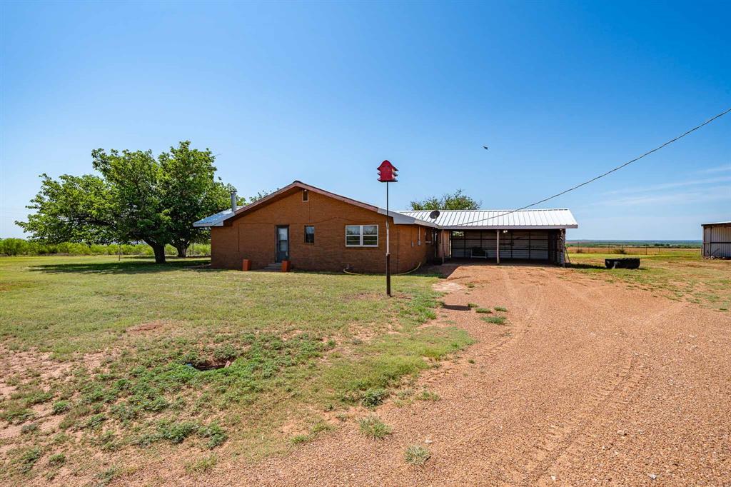 1105 County Road 345 Property Photo 4