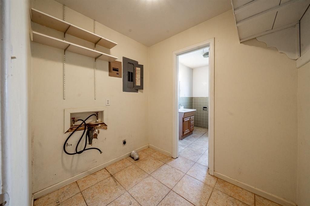 1105 County Road 345 Property Photo 11