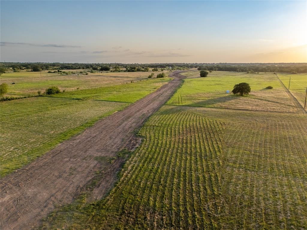 300 County Road 1475 Property Photo 15