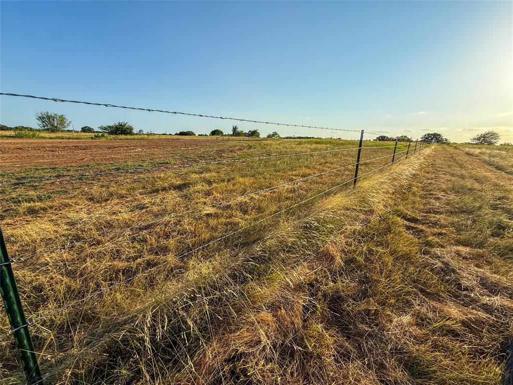 300 County Road 1475 Property Photo 21