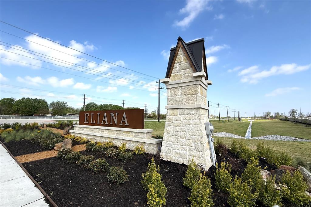 4625 Floral Fields Way Property Photo 5