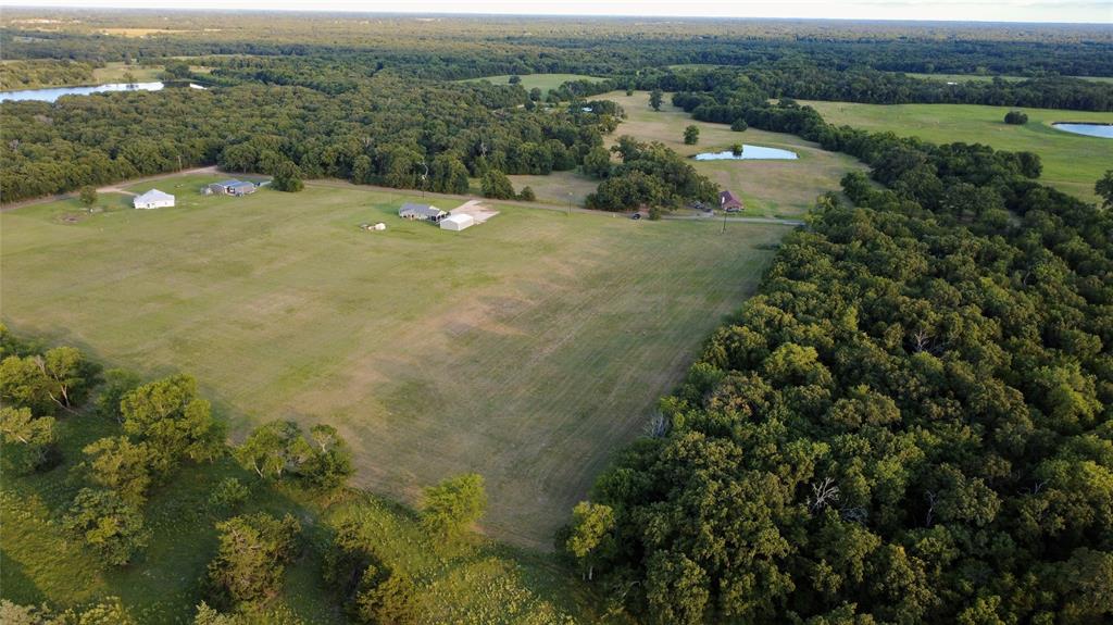 336 County Road 1118 Property Photo 6