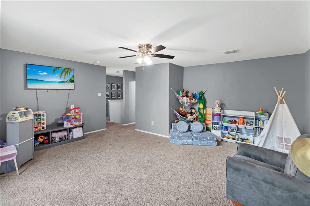 1110 Caroline Drive Property Photo 4