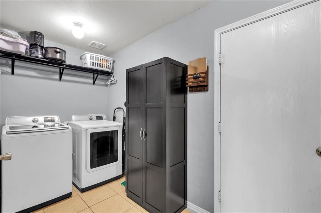 1110 Caroline Drive Property Photo 17