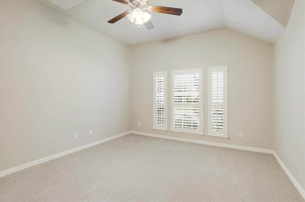 2710 Westpoint Drive Property Photo 12