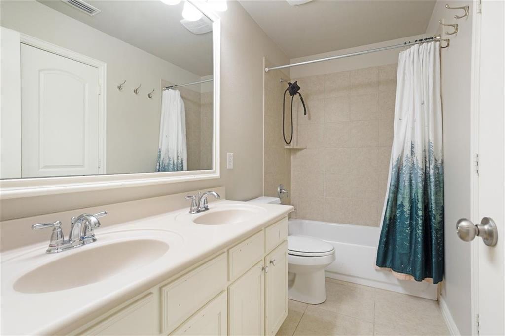 2710 Westpoint Drive Property Photo 19