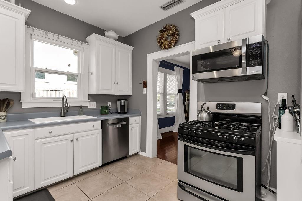 6018 Prospect Avenue Property Photo 15