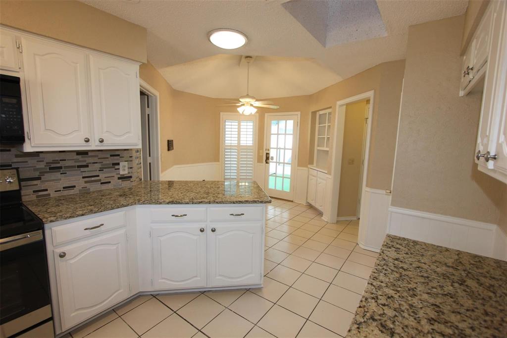 3504 Hilltop Lane Property Photo 4