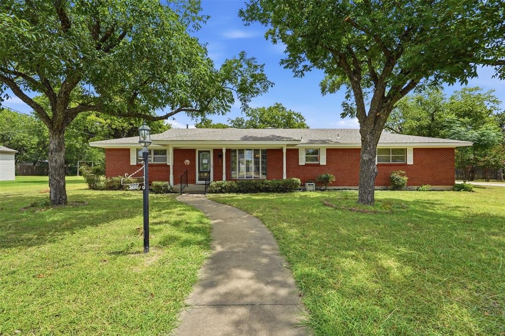 206 Mcanear Street Property Photo 1