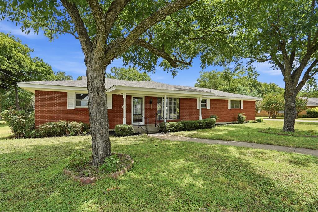 206 Mcanear Street Property Photo 2