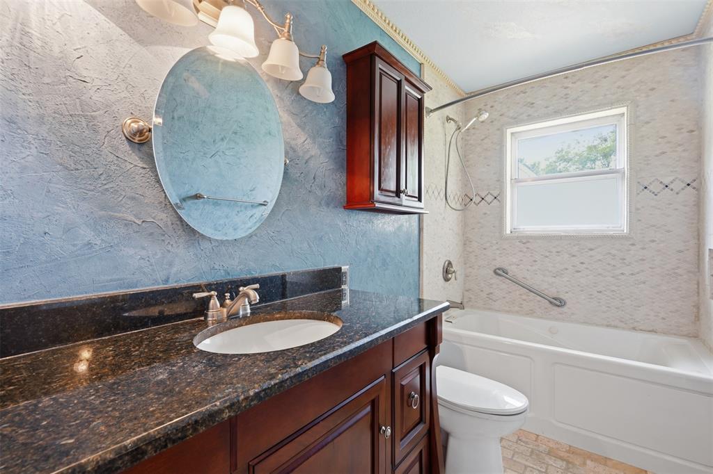 206 Mcanear Street Property Photo 10