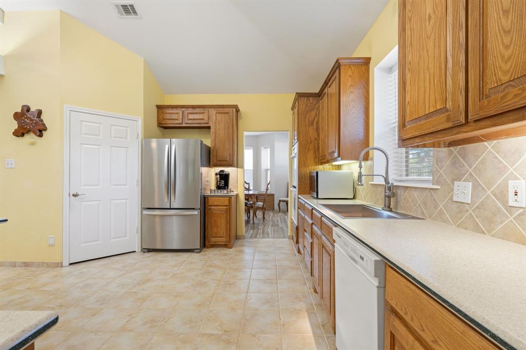 330 Mohawk Trail Property Photo 15