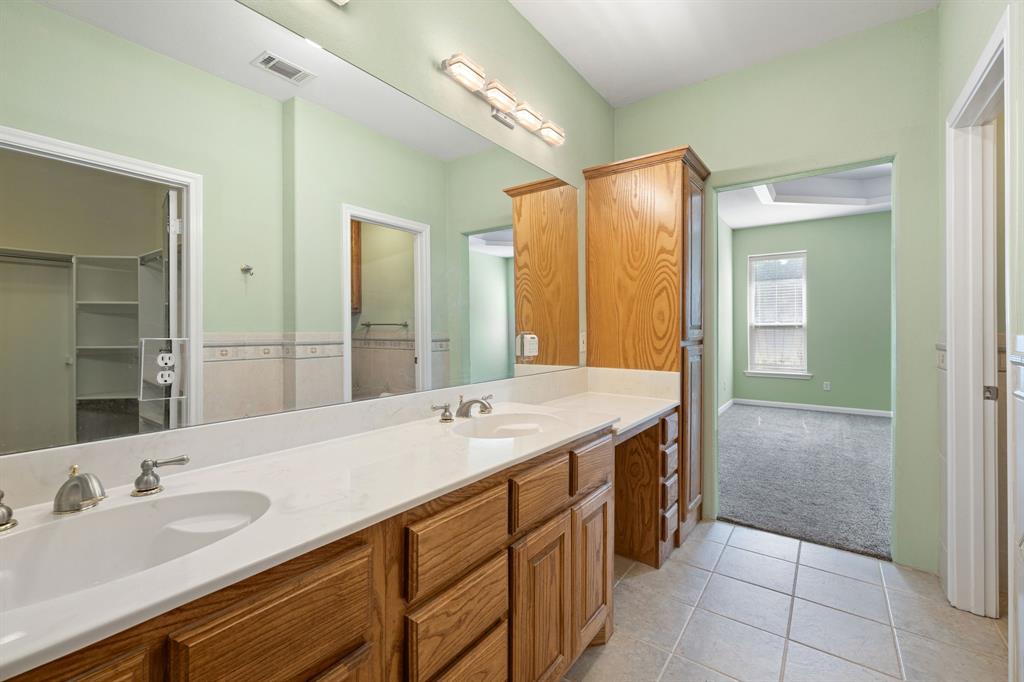 330 Mohawk Trail Property Photo 20
