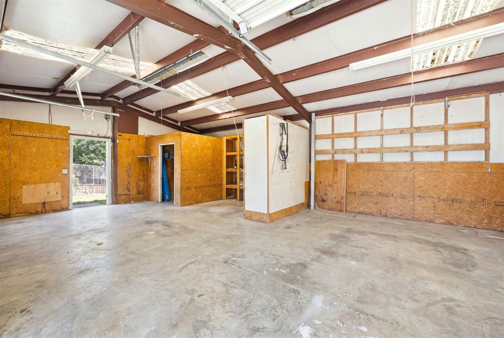 330 Mohawk Trail Property Photo 34