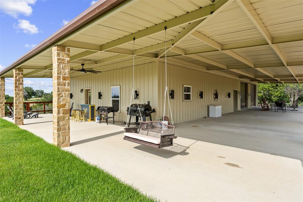 211 County Road 1511 Property Photo 3