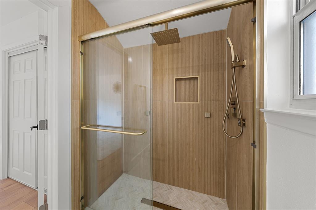 9648 Fallbrook Drive Property Photo 35